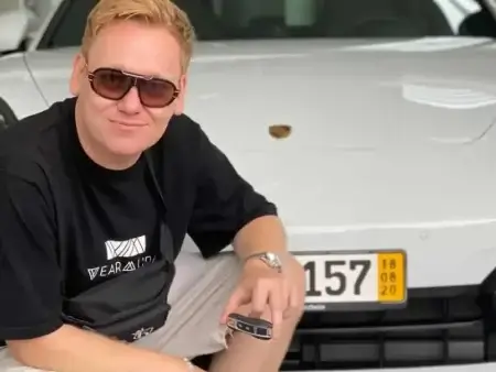 Knossis Vermögen: So viel Geld verdient der Streamer-König 2025
