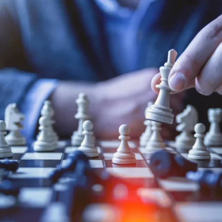 Ist Schach ein Glücksspiel? Das ist der Unterschied zu Poker & Co.